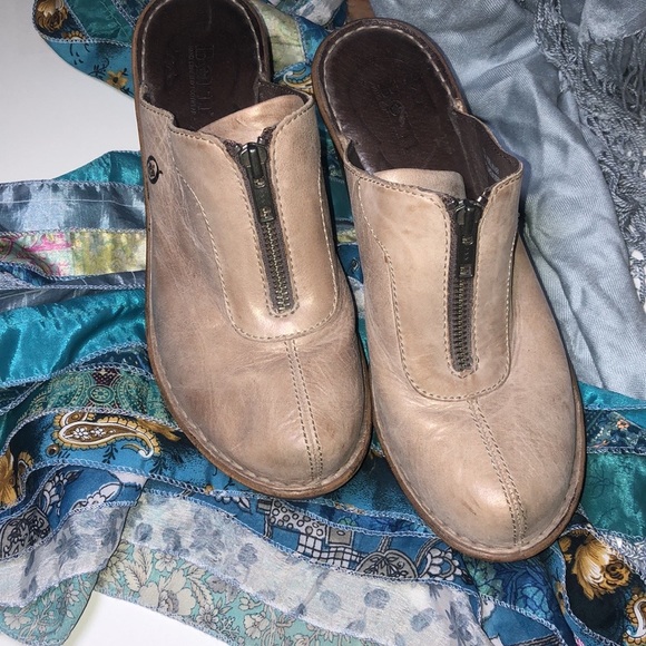 Born Haledon Taupe Clog Mules Women's Size 9 - Picture 3 of 13